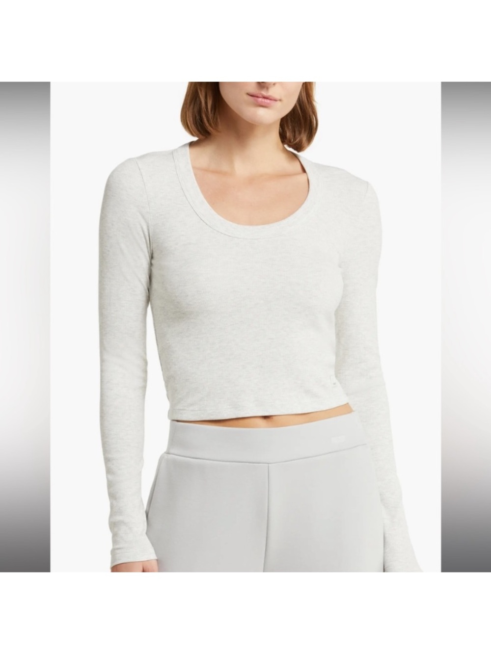 Vuori Women's Pose Scoop Tee White Heather Grey Long Sleeve